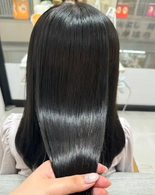 セミロング 髪質改善UNJOUR ⏳🩰sasakaのヘアスタイル