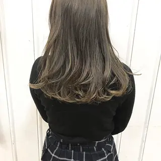 セミロング カラー パーマ ヘアアレンジ メンズ キッズ ネイル マツエク・マツパ インナーカラー/ KANAのヘアスタイル