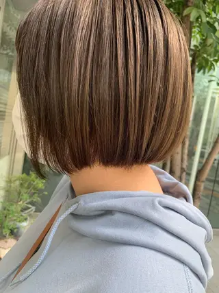 ショート カラー fio マナミのヘアスタイル