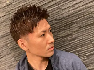 ショート カラー メンズ 浅見 天翔のヘアスタイル