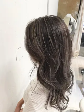 セミロング カラー ブリーチ koheiのヘアスタイル