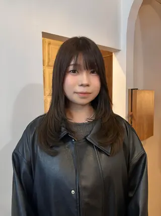 セミロング ウシロダ メグミ /ボブ/透明感カラーのヘアスタイル