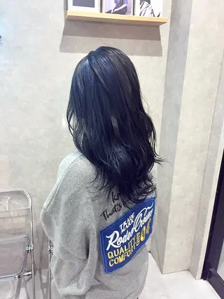 セミロング カラー 長谷川 湧のヘアスタイル
