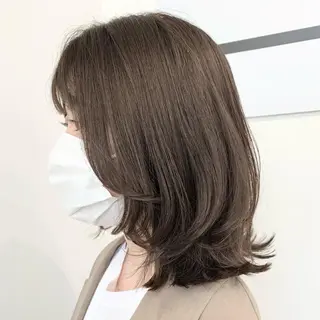 ミディアム 伊良波 香里のヘアスタイル