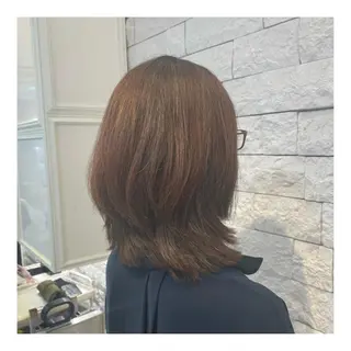 ミディアム BiBi 藪 菜月のヘアスタイル