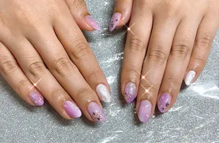 ネイル VIERU 🌈🎀💖のネイルデザイン