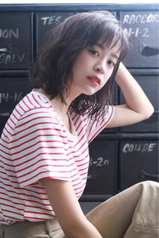 ミディアム 丸茂 聖名のヘアスタイル