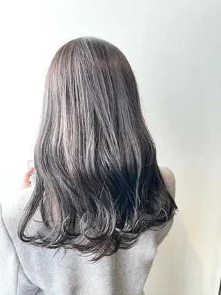セミロング カラー 🫧透明感ケアカラー 守利🫧のヘアスタイル