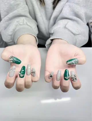 ネイル Destiny Nails2のネイルデザイン