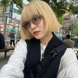 ショート カラー Rena✴︎トレンド ×スタンダードMIXのヘアスタイル