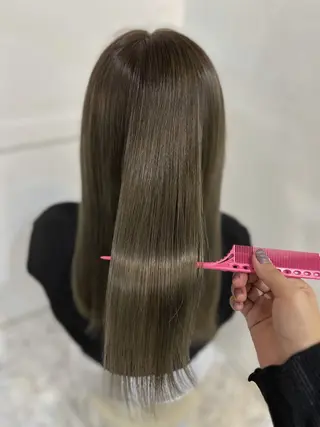 セミロング 🩶BRAS 🩶のヘアスタイル