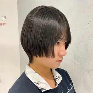 ショート カラー 小西 雅大のヘアスタイル