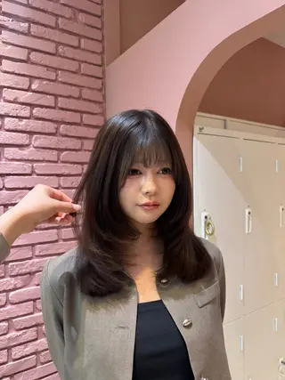 ロング 山本 望華のヘアスタイル