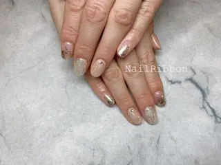 ネイル ネイルリボン 受付スタッフのネイルデザイン