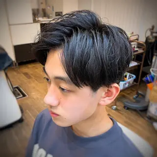 ショート 二本木 秀成のヘアスタイル