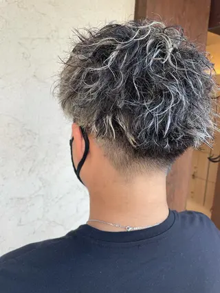 ショート カラー メンズ MATSURI BASE.AWAJIのヘアスタイル