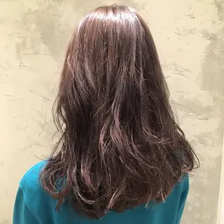 ロング カラー SAKINO. ベージュカラーのヘアスタイル