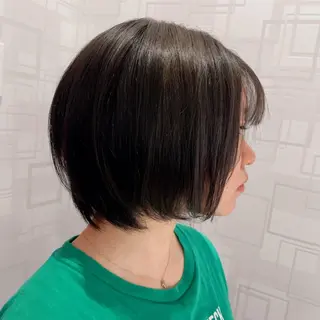 ミディアム 三原 友美のヘアスタイル