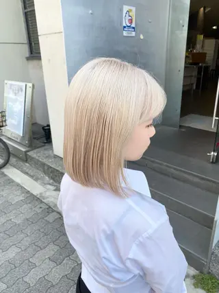 ミディアム ✨ブリーチ/ウルフ/ 心斎橋/横山大樹のヘアスタイル