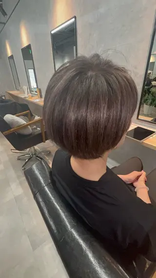 ショート motoトップカラー リスト/ブリーチカラのヘアスタイル