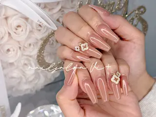 ネイル ✨Nailsalon Vi+✨のネイルデザイン