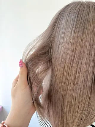 セミロング ナナ♡レイヤーカット ♡似合わせカラーのヘアスタイル