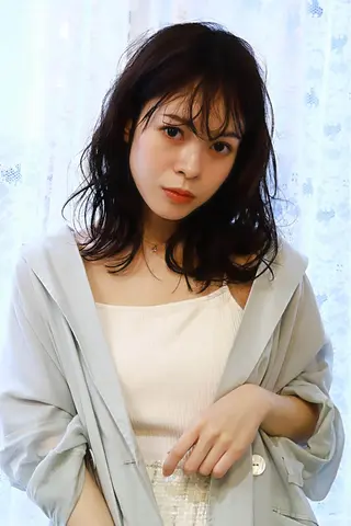 セミロング カラー LOOP hairのヘアスタイル
