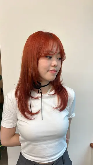 セミロング カラー ミディアムレイヤー/ 艶カラー🎀　emiのヘアスタイル