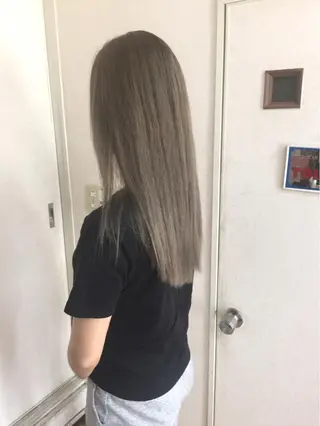 ロング カラー 三輪 太一のヘアスタイル