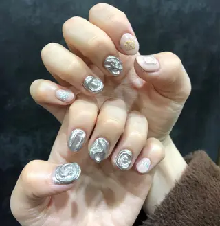 ネイル TSUNA 🌙 Lim 五反田のマツエク・マツパデザイン