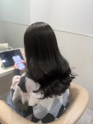 ロング カラー ラベンダー💜 グレージュ🩶のヘアスタイル
