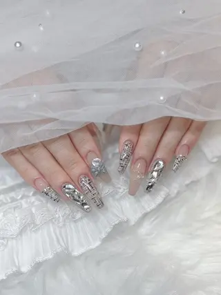 ネイル nail salon  moca  京橋店所属・moca京橋店 Risaのネイルデザイン