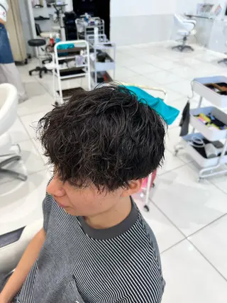 ショート パーマ メンズ Oops旧TABOO 早野太郎のヘアスタイル