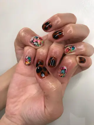 ネイル mana 暖色カラーカットのヘアスタイル