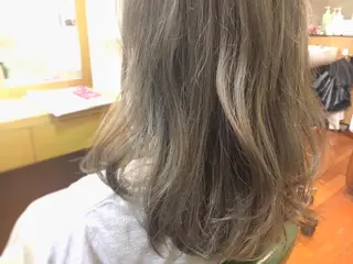 ロング カラー パーマ ツイスパ・波巻き 🩵片平和香奈のヘアスタイル