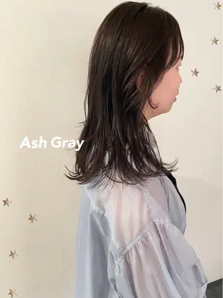 セミロング カラー 市川 千夏のヘアスタイル