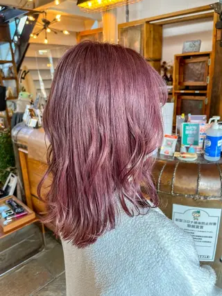 セミロング カラー 佐藤 美聡のヘアスタイル