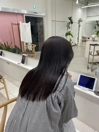 カラー 平井 深優のヘアスタイル