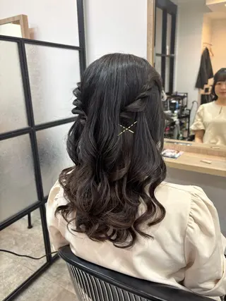 セミロング ヘアアレンジ 大阪／ハイトーン ／アレンジ／りなのヘアスタイル