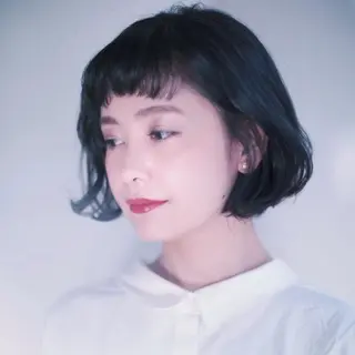 ミディアム カラー RINA🧤 デザインとボブのヘアスタイル