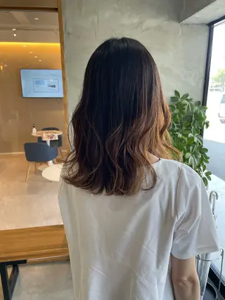 ミディアム la fith hinaのヘアスタイル