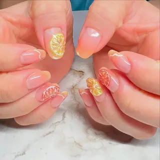 ネイル t. REINAのネイルデザイン