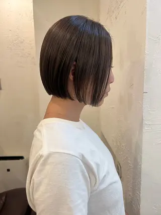 ショート カラー レザーカット/ ミニボブ/しおりのヘアスタイル
