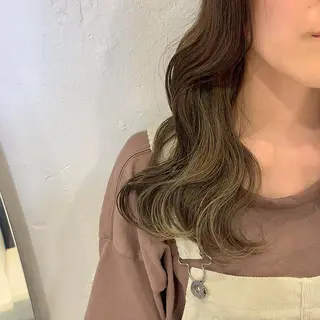 ミディアム . AYUKAのヘアスタイル