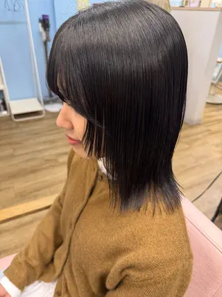 ミディアム かりん 🤍のヘアスタイル