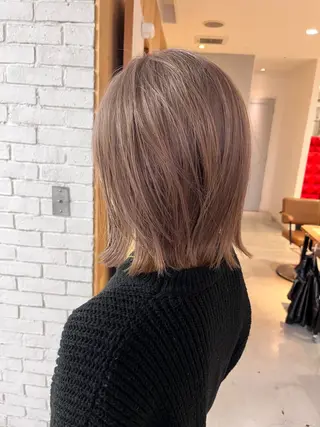 ミディアム カラー nameless髪質 改善ブリーチ心斎橋のヘアスタイル