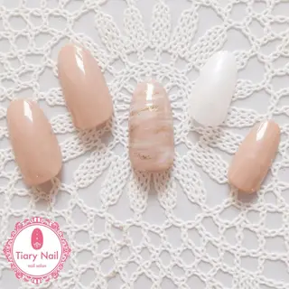 ネイル tiarynail K K🐼のネイルデザイン