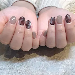 ネイル LUANA 〜Eyelash&Nail〜所属・長崎 真帆のネイルデザイン