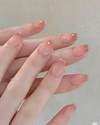 ネイル AKIKO ネイルサロンのネイルデザイン