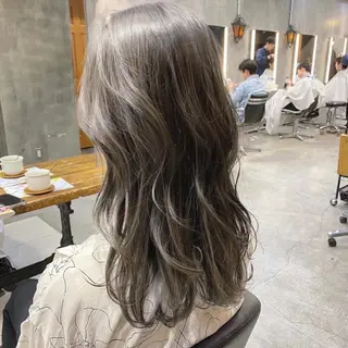 セミロング カラー 透明感カラー🌿 グレージュ🐺陽介のヘアスタイル